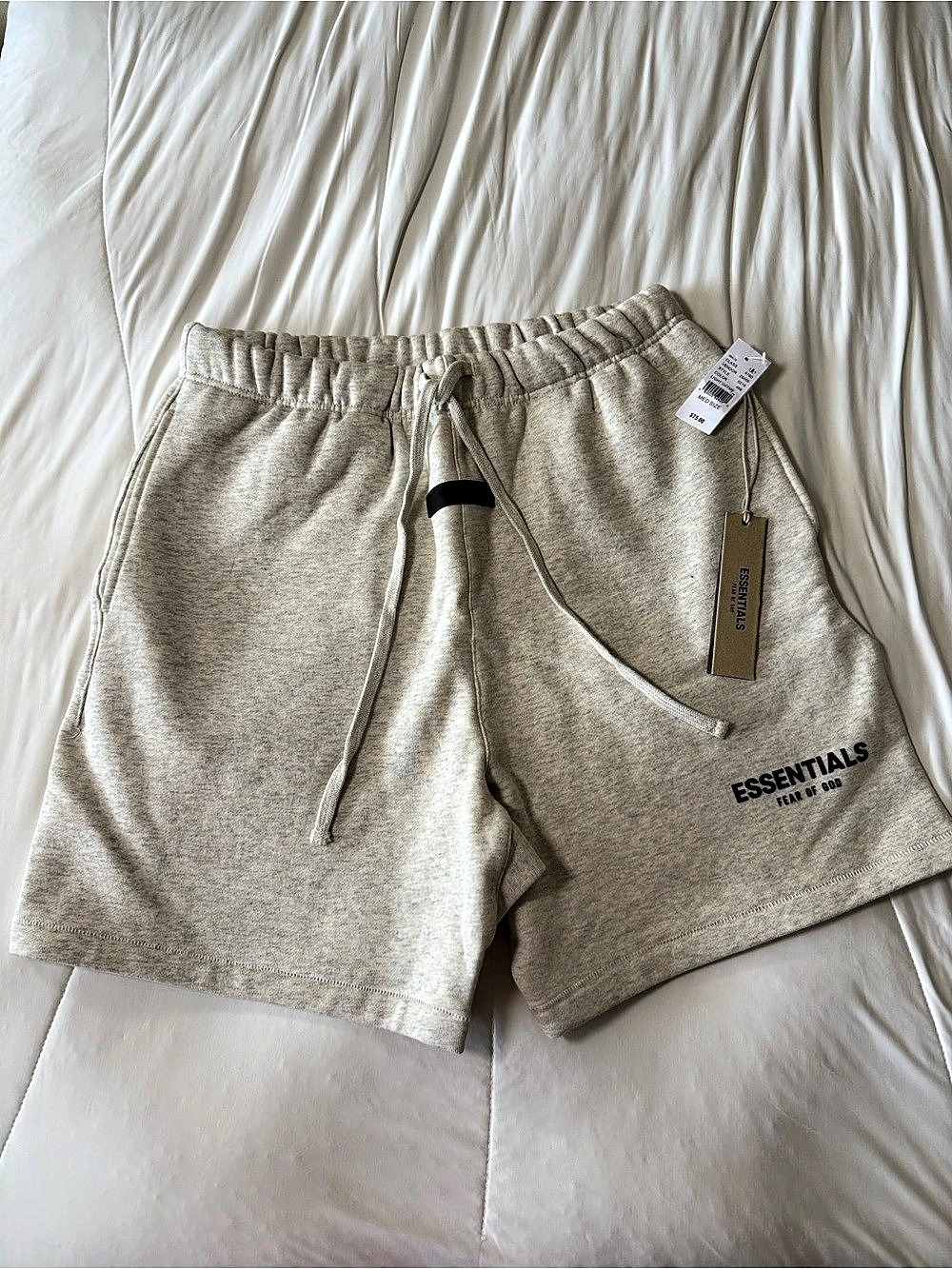 Fear of God Essentials Signature Classic Sweatshort Sweatshorts light dark